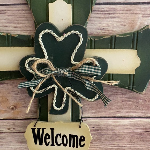 🎈Sale🎈NWT St. Patrick’s Wall Decor With Factory Distressing - Picture 3 of 9